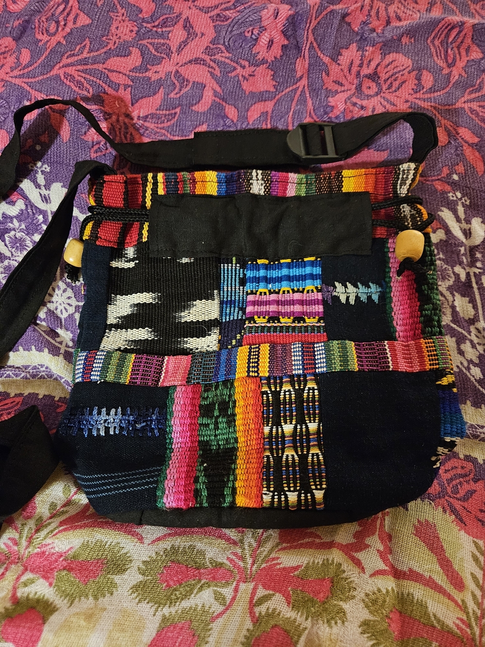 Handwoven Multicolor Patchwork Crossbody Bag - Boho Style - Picture 2 of 2